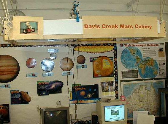 Davis Creek Elementary Mars Red Rover box